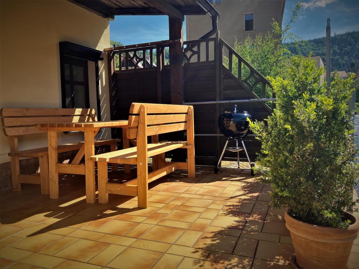 Sandstein-Ferien, Kamin, Fewo "Wanderfalke", Zentral & Ruhig, Terrasse, Saechs Schweiz Кенігштайн-ан-дер-Ельбе Екстер'єр фото