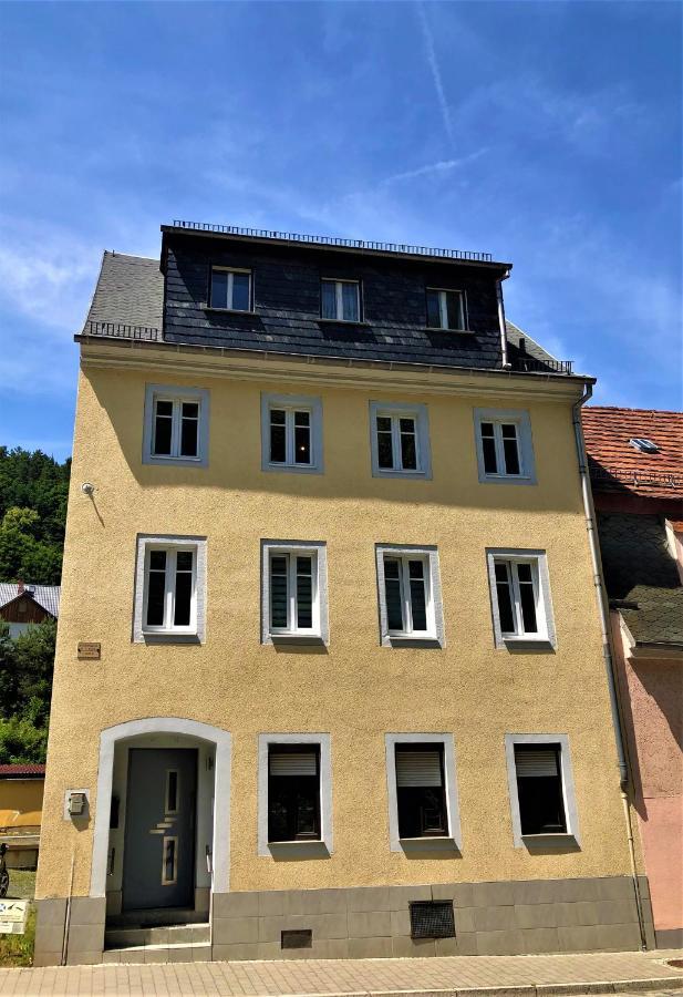 Sandstein-Ferien, Kamin, Fewo "Wanderfalke", Zentral & Ruhig, Terrasse, Saechs Schweiz Кенігштайн-ан-дер-Ельбе Екстер'єр фото