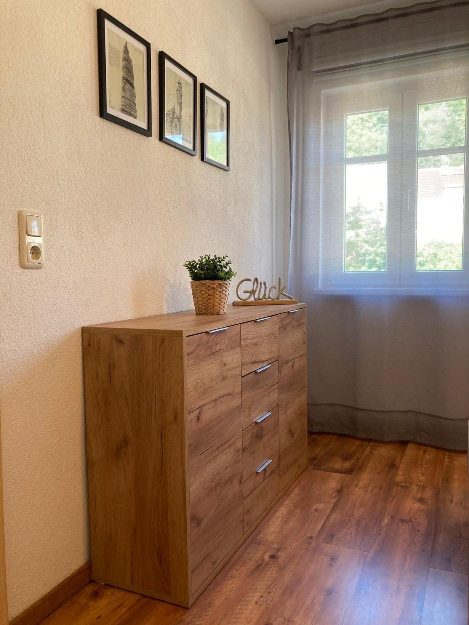 Sandstein-Ferien, Kamin, Fewo "Wanderfalke", Zentral & Ruhig, Terrasse, Saechs Schweiz Кенігштайн-ан-дер-Ельбе Екстер'єр фото